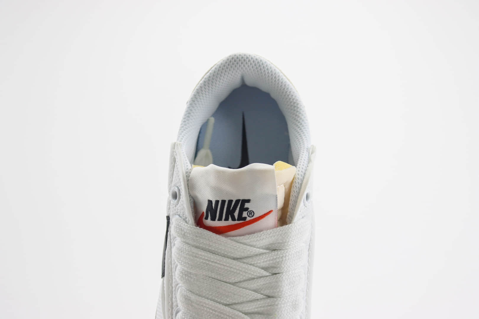 耐克Nike Blazer 77 Low Jumbo纯原版本开拓者77白黑色运动板鞋 莆田复刻鞋货源 货号：DQ1470-101