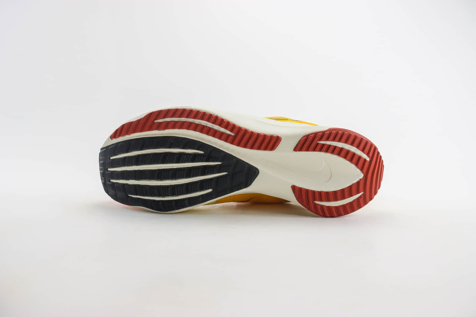 耐克Nike Air Zoom Rival Fly 3纯原版本红黄渐变马拉松轻量跑鞋 莆田耐克货源 货号：DO2424-739