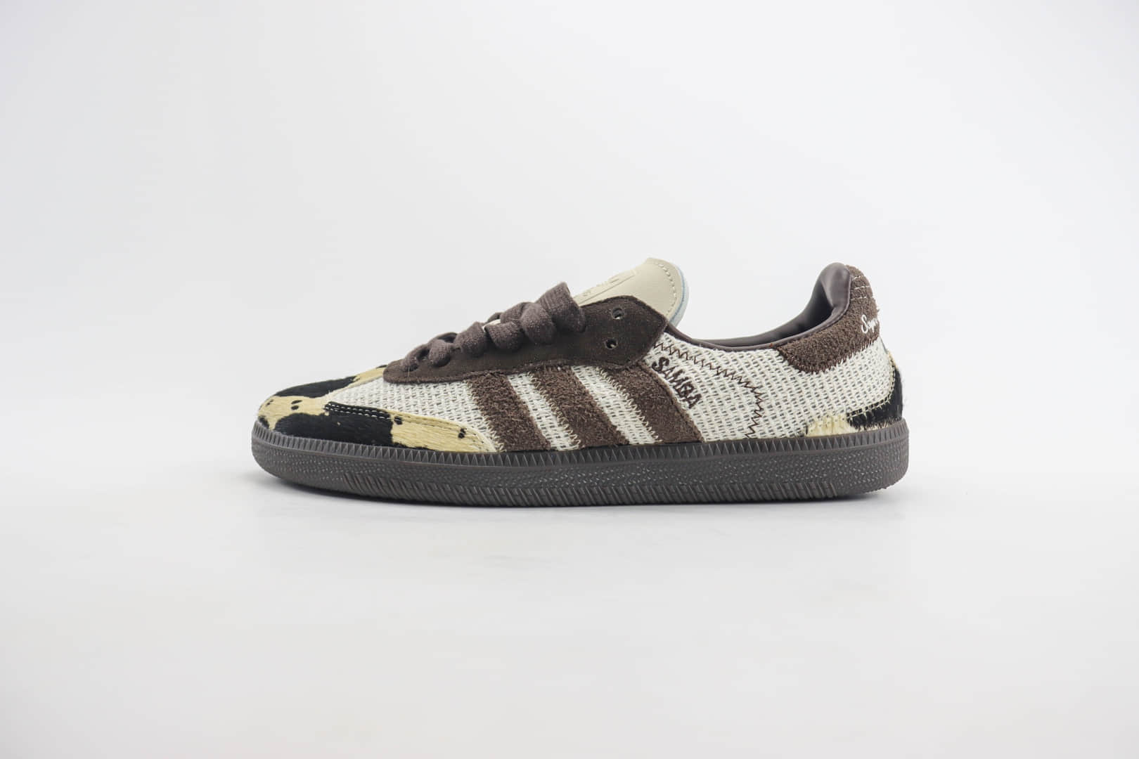 阿迪达斯Notitle x adidas Originals Samba纯原版本米棕色奶牛纹复古桑巴板鞋 莆田阿迪达斯工厂 货号：ID6024