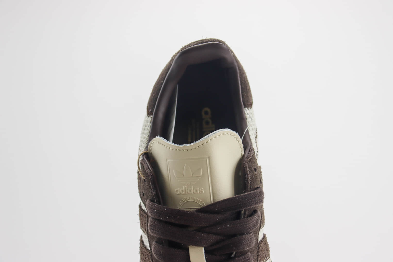 阿迪达斯Notitle x adidas Originals Samba纯原版本米棕色奶牛纹复古桑巴板鞋 莆田阿迪达斯工厂 货号：ID6024