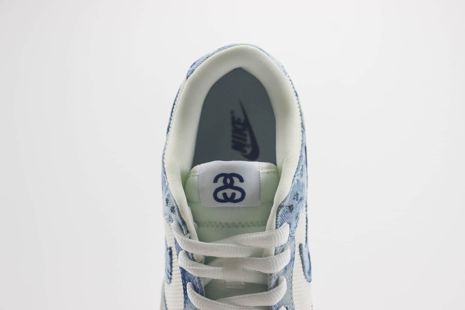耐克Stussy x Nike SB Dunk Low纯原版本斯图西联名SB Dunk白水洗蓝牛仔布板鞋 莆田耐克货源 货号：JH8039-937