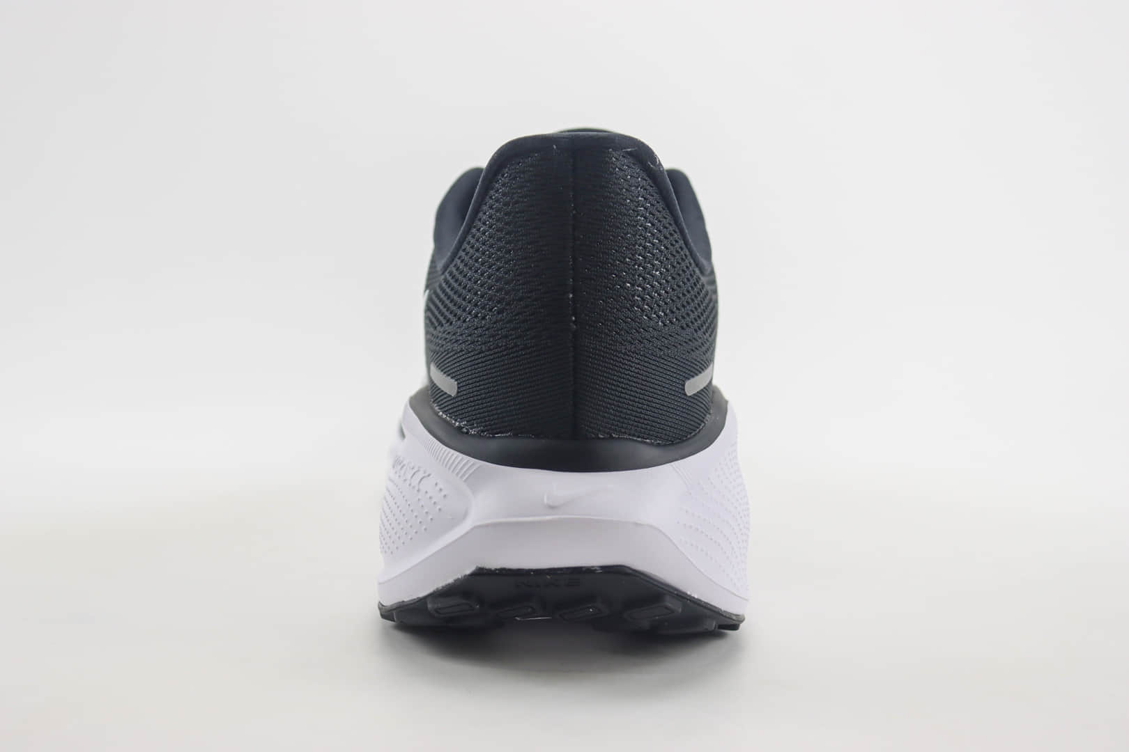 耐克Nike Air Zoom Pegasus 41纯原版本飞马41带黑白马拉松跑鞋 莆田复刻鞋货源 货号:FQ0965-002