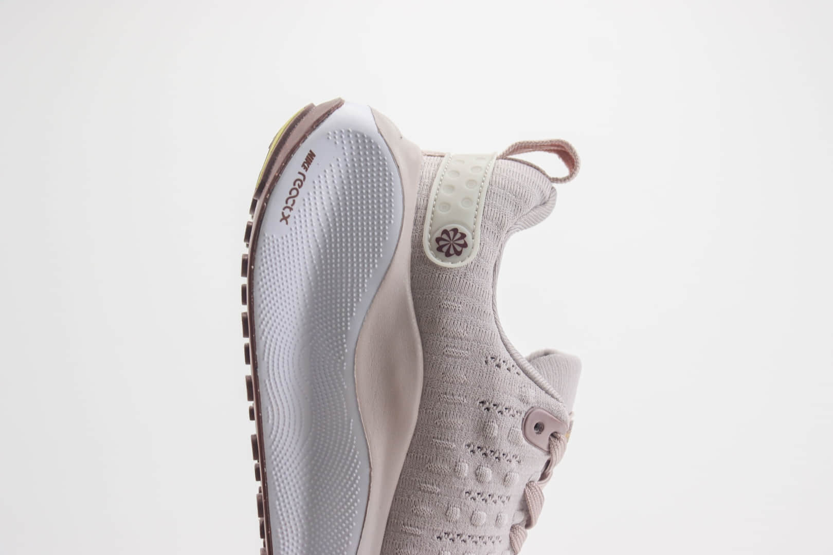 耐克Nike Zoom X Invincible Run Fk 4纯原版本灰咖棕马拉松跑鞋 莆田耐克工厂 货号：DR2670-010