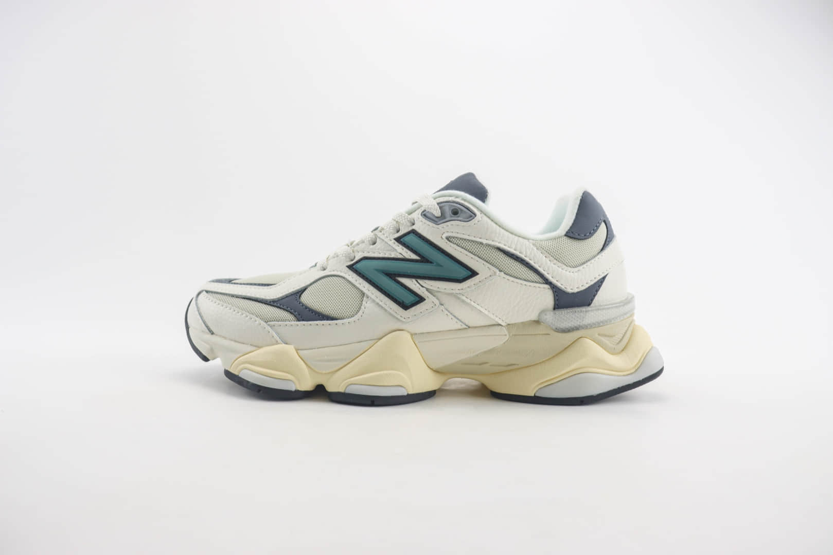 新百伦New Balance 9060纯原版本NB9060白蓝绿复古慢跑鞋 莆田新百伦货源 货号：U9060ESD
