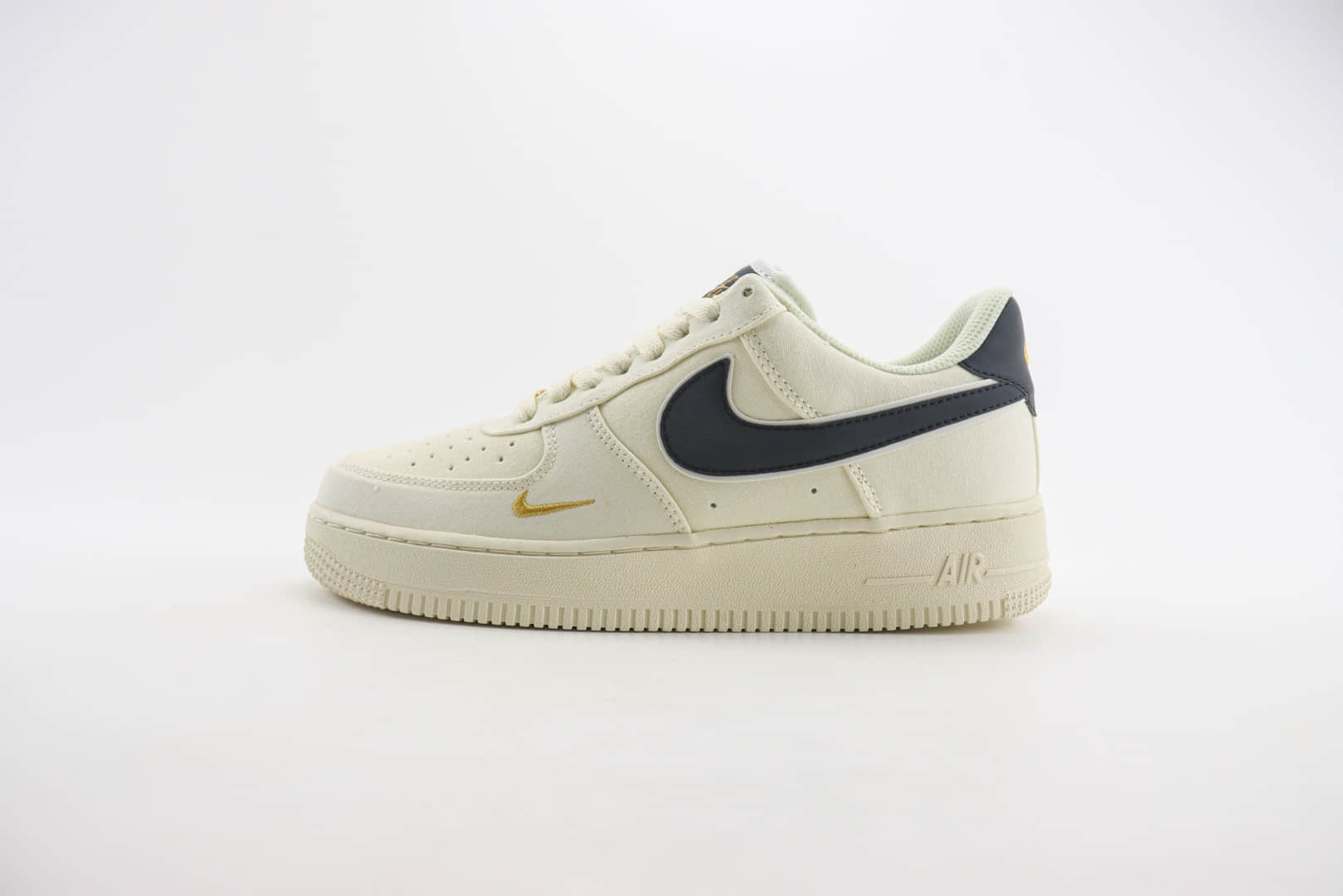 耐克Nike Air Force 1纯原版本空军一号AF1米黑帆布板鞋 莆田天花板AF1 货号：MN5696-809
