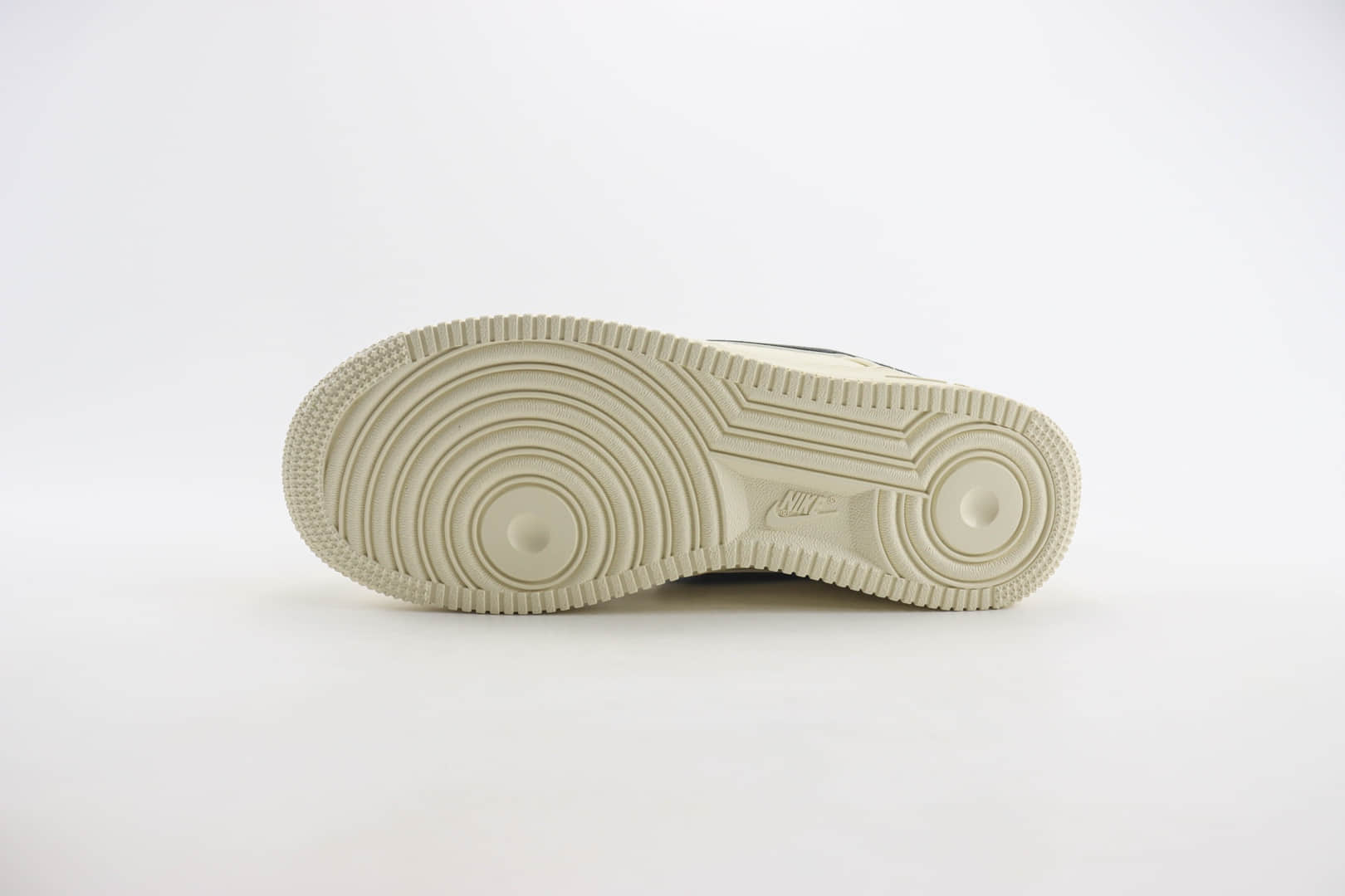 耐克Nike Air Force 1纯原版本空军一号AF1米黑帆布板鞋 莆田天花板AF1 货号：MN5696-809