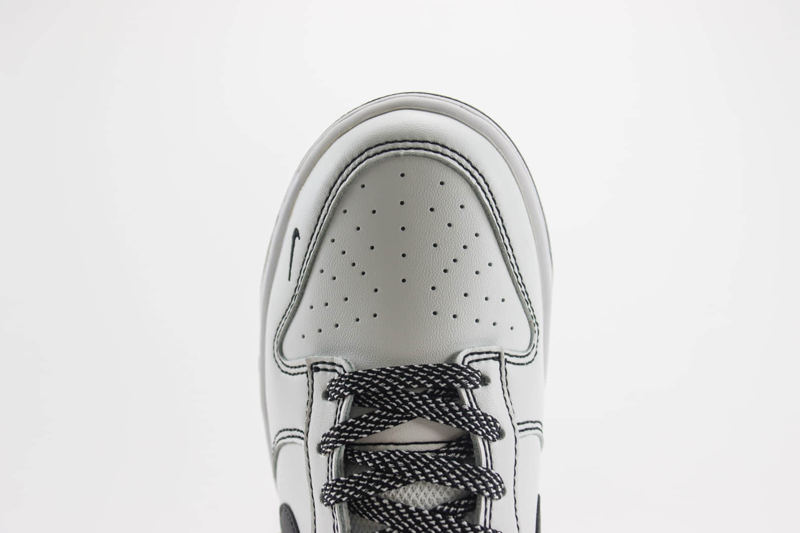 耐克Stussy x Nike Dunk Low纯原版本斯图西联名Dunk白黑缝线板鞋 莆田天花板Dunk 货号:FC1688-137