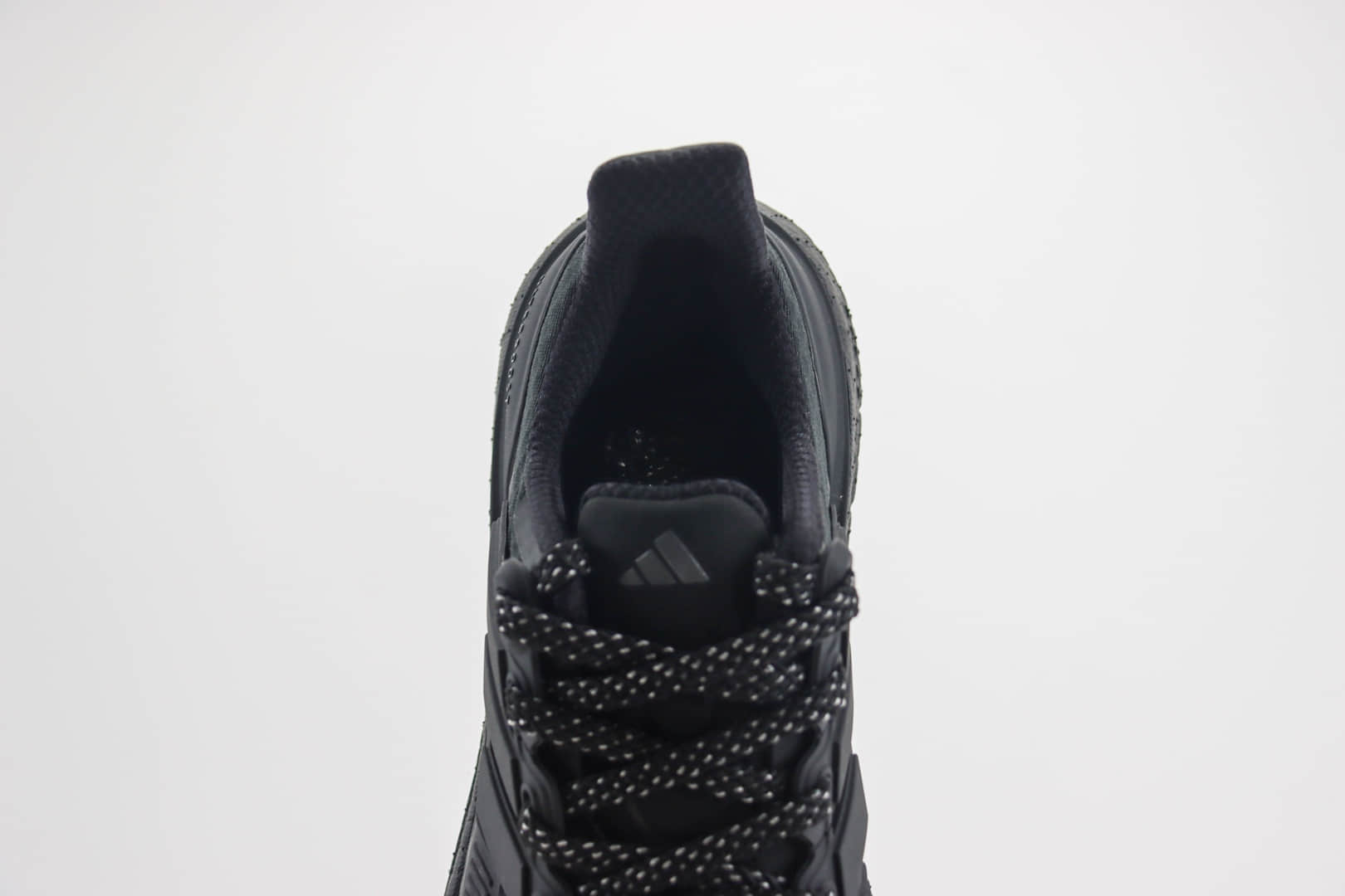 阿迪达斯adidas Ultra Boost Light纯原版本纯黑爆米花跑鞋 莆田阿迪达斯货源 货号:IE1677