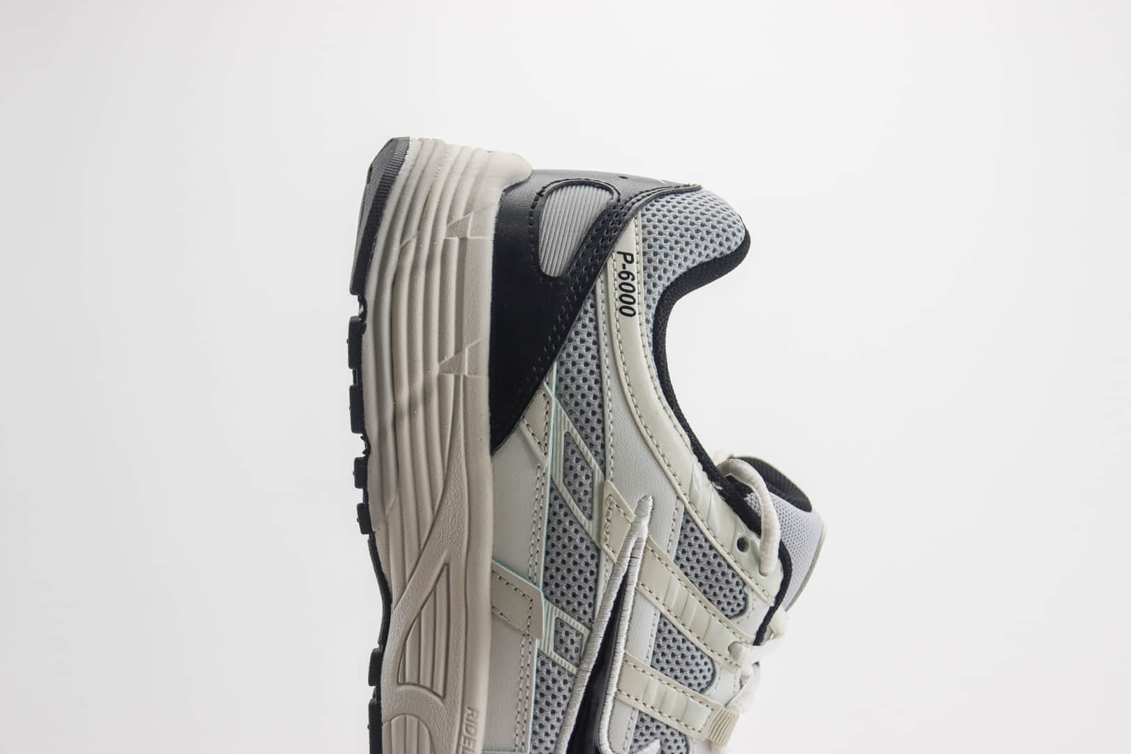 耐克Nike Initiator Running P-6000纯原版本P6000白黑复古老爹鞋 莆田耐克货源 货号：HJ3488-001