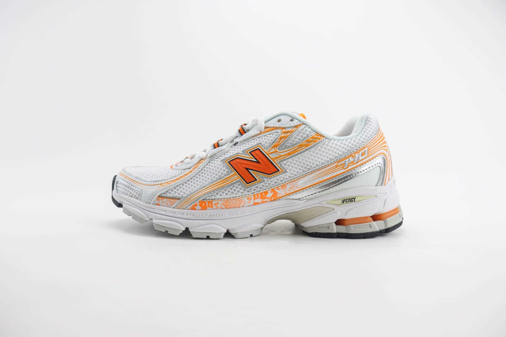 新百伦New Balance 740纯原版本NB740白橙色复古跑鞋 莆田新百伦货源 货号:MR740SE