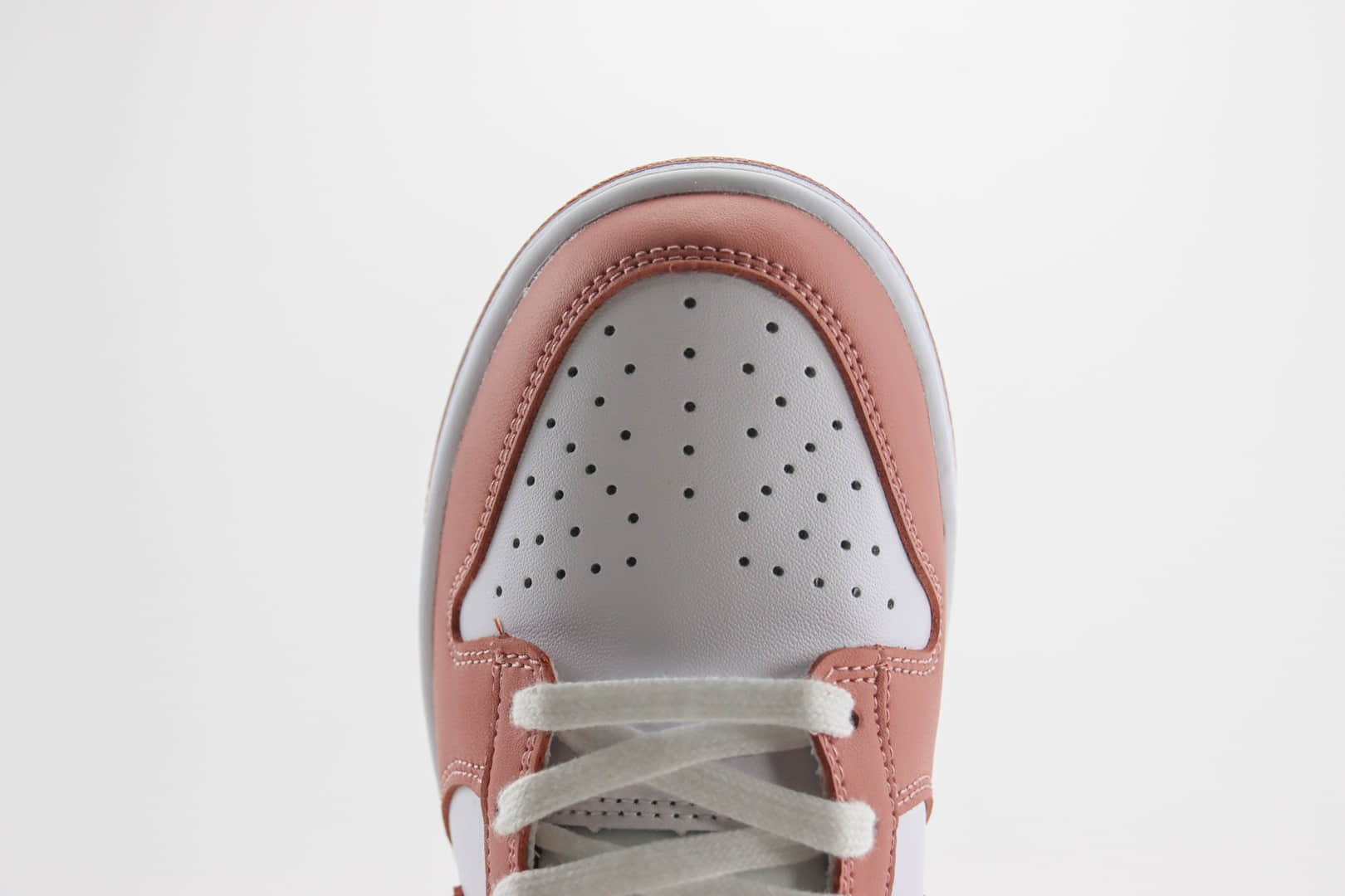 耐克Nike SB Dunk Low纯原版本低帮SB Dunk白粉红滑板板鞋 莆田耐克代理 货号：FQ8876-618