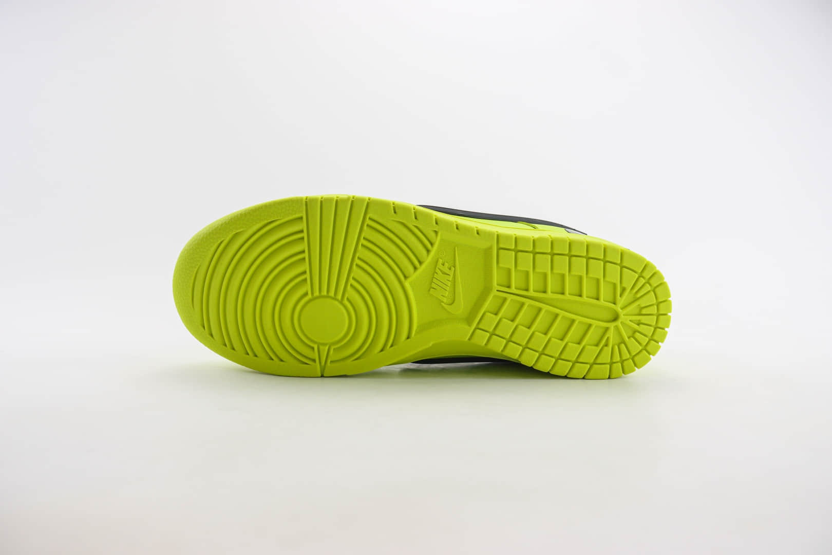 耐克Bape x AMBUSH x Nike SB Dunk Low纯原版本猿人头三方联名SB Dunk荧光绿立体飞钩板鞋 莆田耐克工厂 货号：XX2025-331