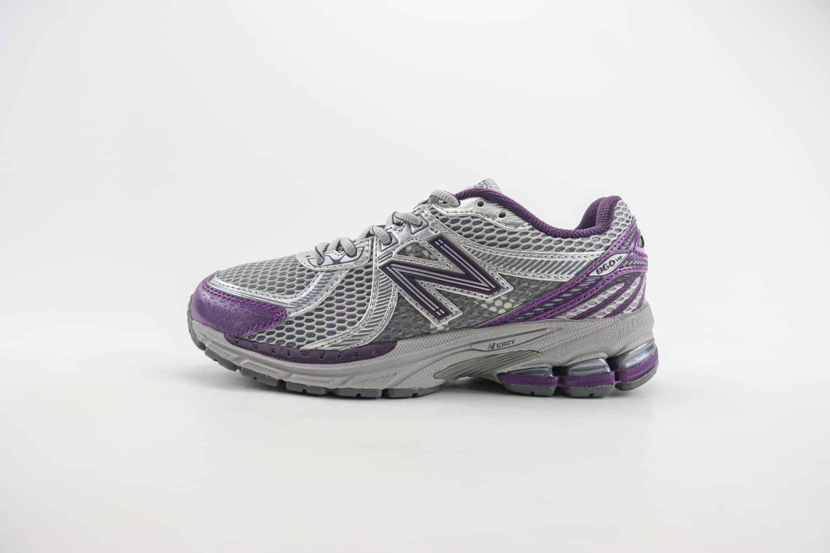 新百伦New Balance 860 V2纯原版本灰紫色NB860 V2复古老爹鞋 莆田新百伦货源 货号：ML860PP2