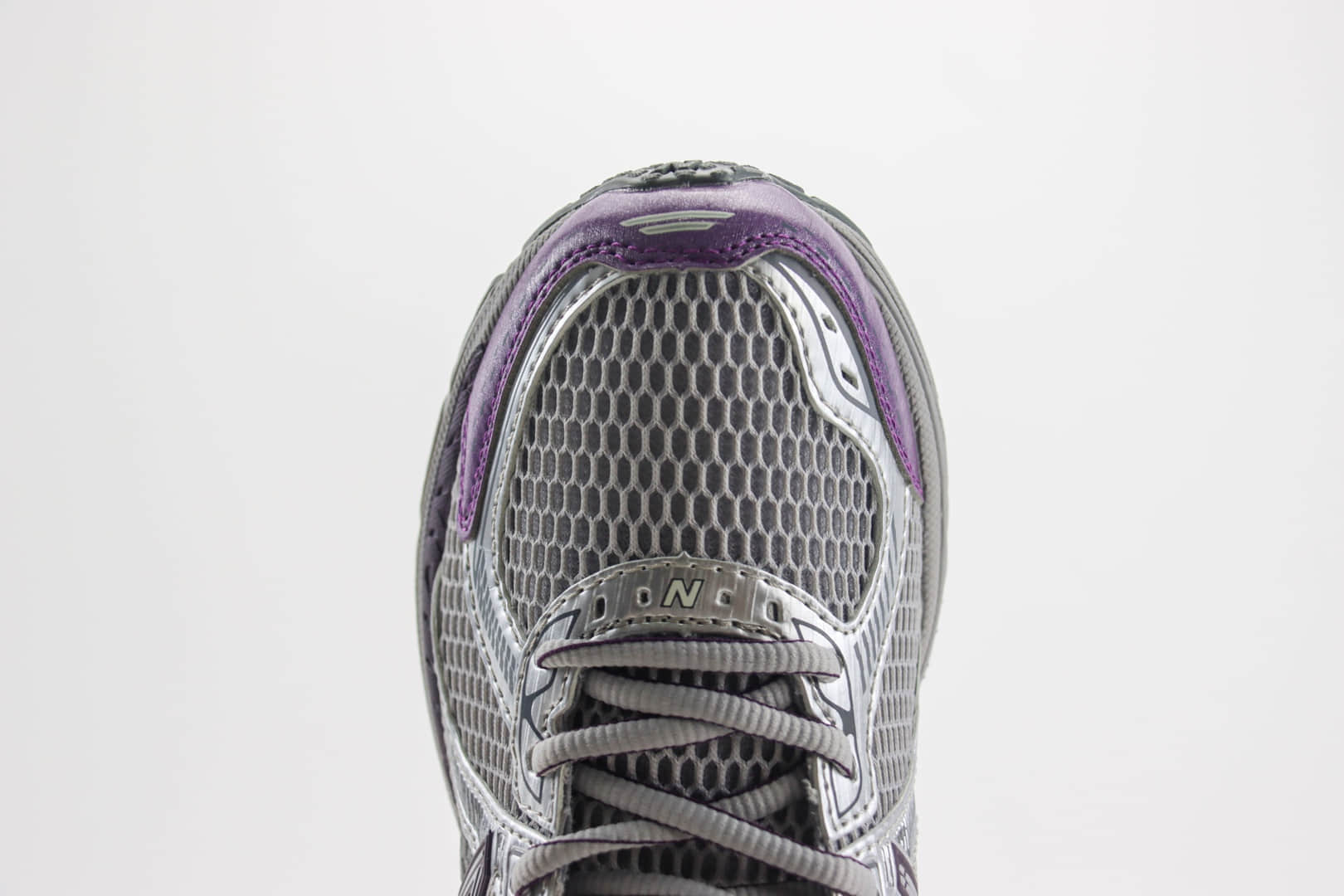 新百伦New Balance 860 V2纯原版本灰紫色NB860 V2复古老爹鞋 莆田新百伦货源 货号：ML860PP2