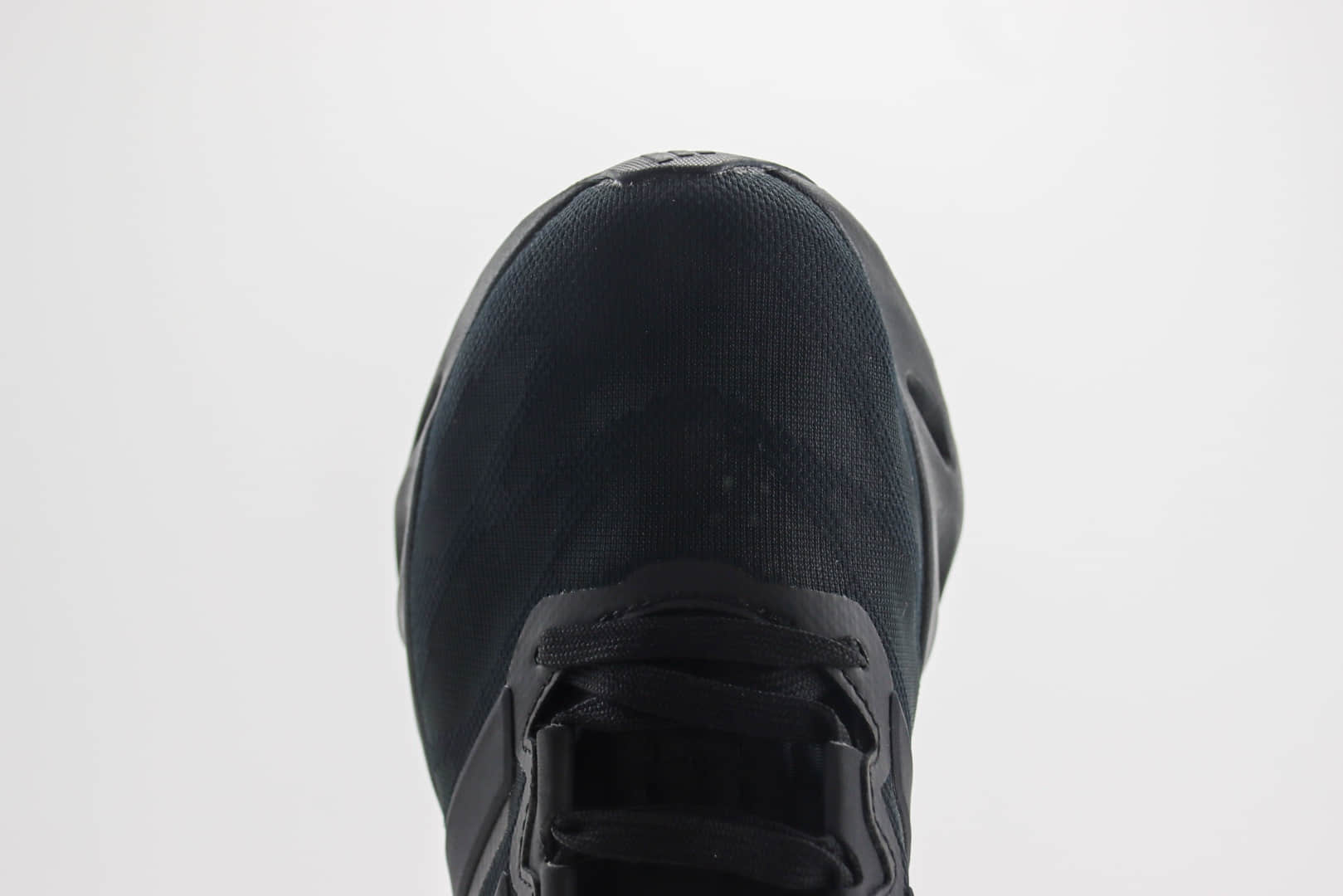 阿迪达斯adidas Switch FWD纯原版本阿尔法黑武士爆米花跑鞋 莆田阿迪达斯工厂 货号：ID1779