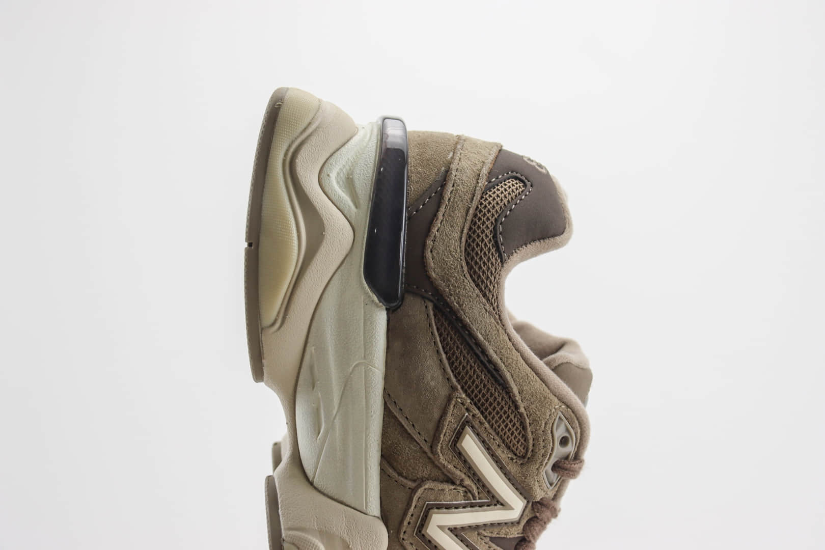 新百伦New Balance 9060纯原版本棕色NB9060复古老爹鞋 莆田新百伦工厂 货号：U9060JMR