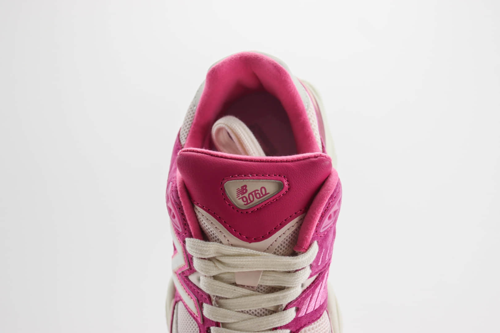 新百伦New Balance 9060纯原版本玫粉色NB9060复古慢跑鞋 莆田新百伦货源 货号：U9060FP
