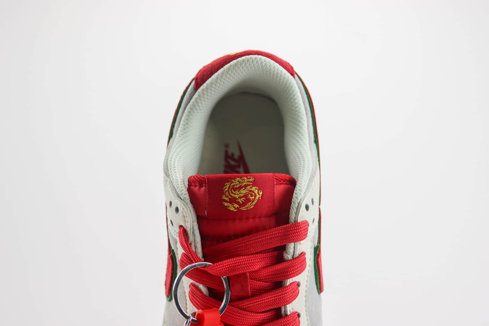 耐克Nike SB Dunk Low纯原版本低帮SB Dunk龙年限定板鞋 莆田耐克代理 货号：CR8033-506