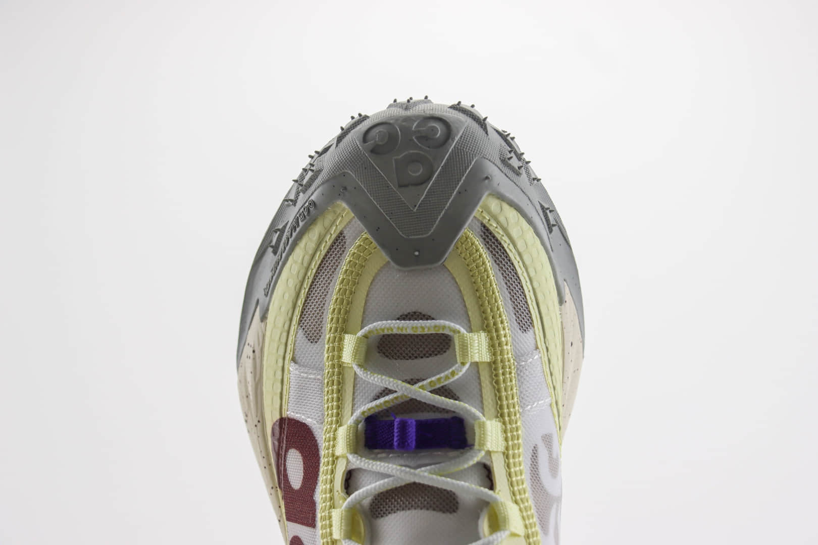 耐克Nike ACG Mountain Fly 2 Low纯原版本登山系列米黄酒红户外跑鞋 莆田耐克工厂 货号：HF5700-121