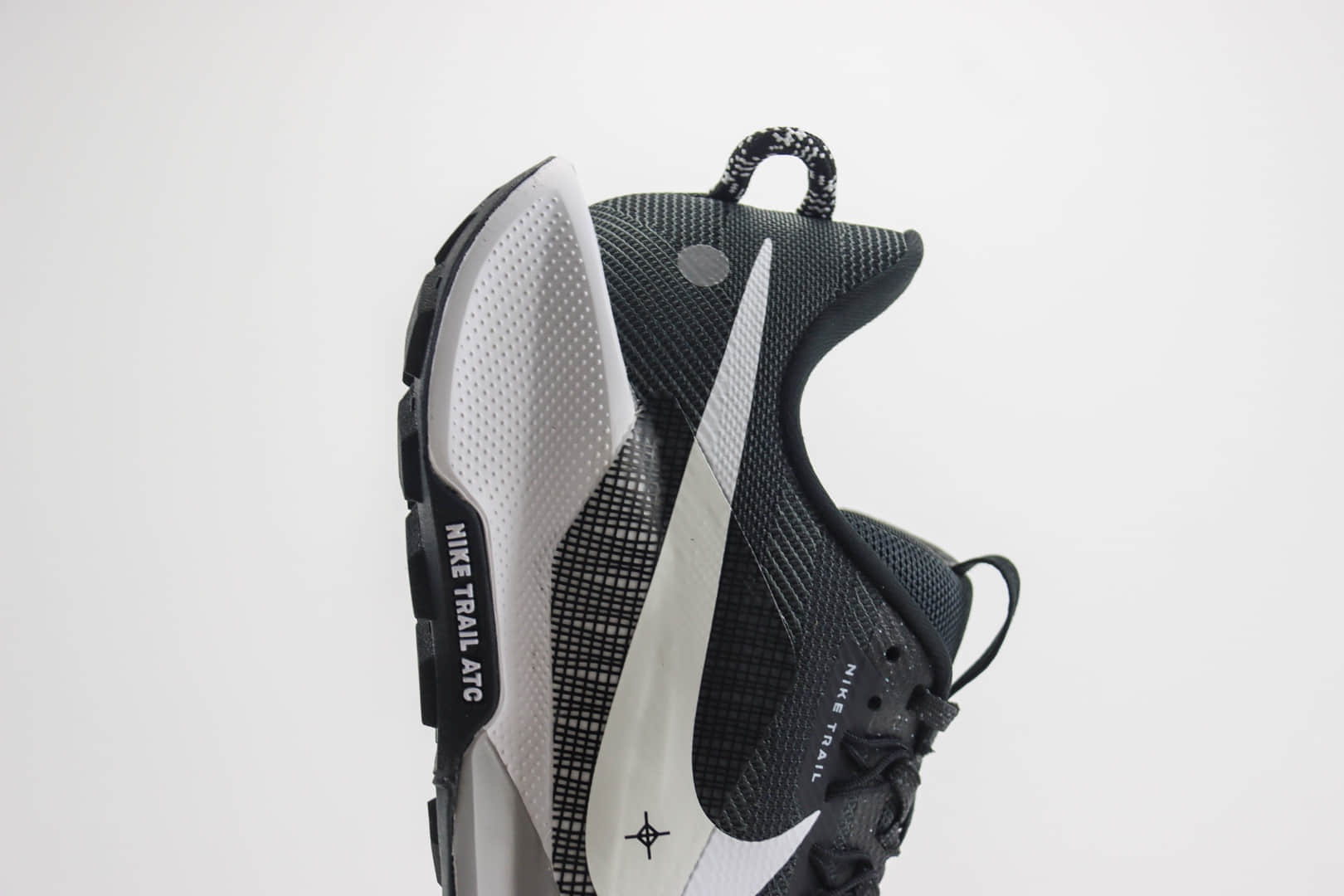 耐克Nike Reactx Pegasus Trail 5纯原版本越野5代黑白跑步鞋 莆田耐克货源 货号：DV3864-001