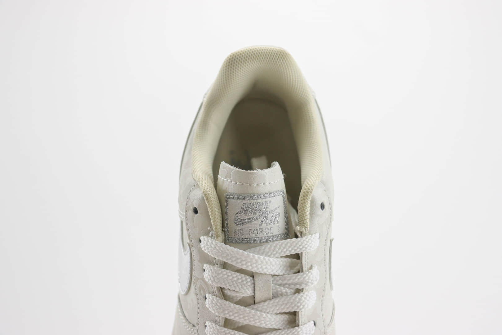 耐克Nike Air Force 1纯原版本空军一号AF1白灰银板鞋 莆田耐克代理 货号:AF2406-110
