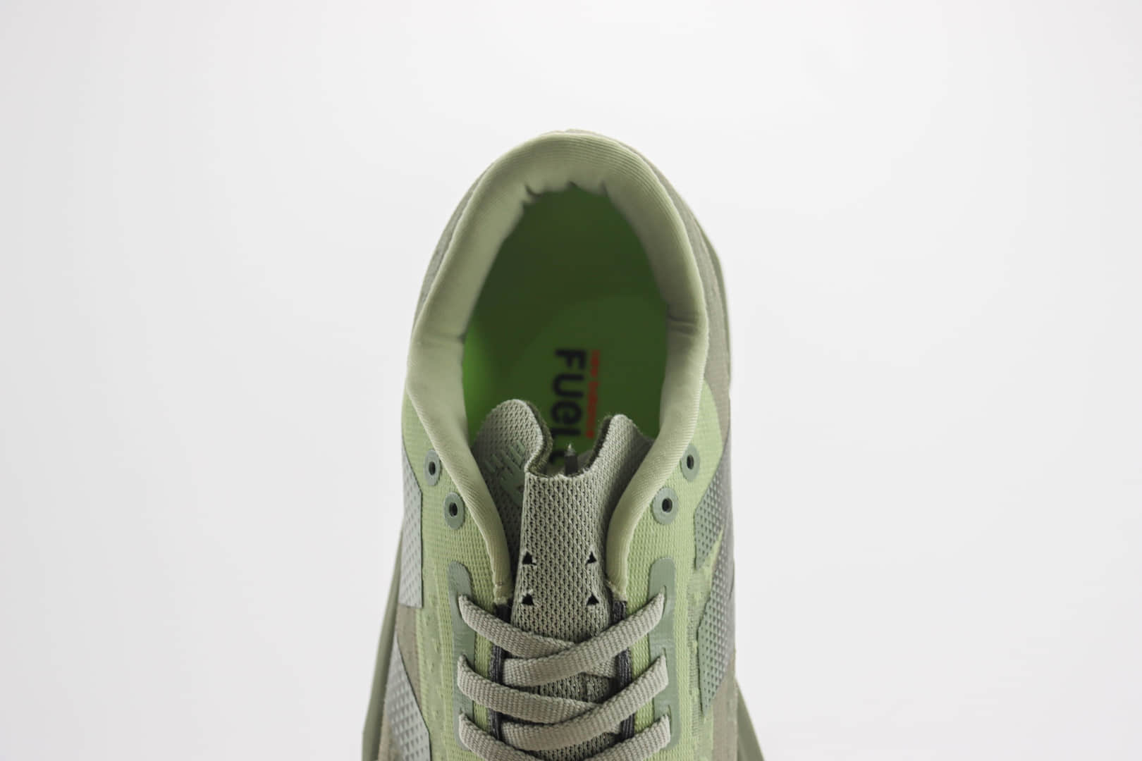 新百伦New Balance FuelCell Rebel V4纯原版本军绿色NB轻跑鞋 莆田新百伦货源 货号：MFCXLF4