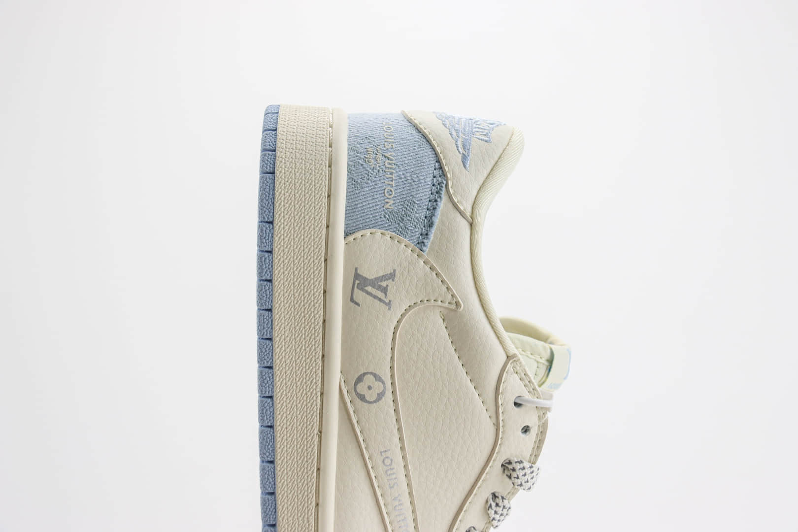 乔丹Louis Vuitton x Air Jordan 1 Low纯原版本倒钩AJ1联名LV米白牛仔蓝板鞋 莆田天花板AJ1 货号：LJ5188-003