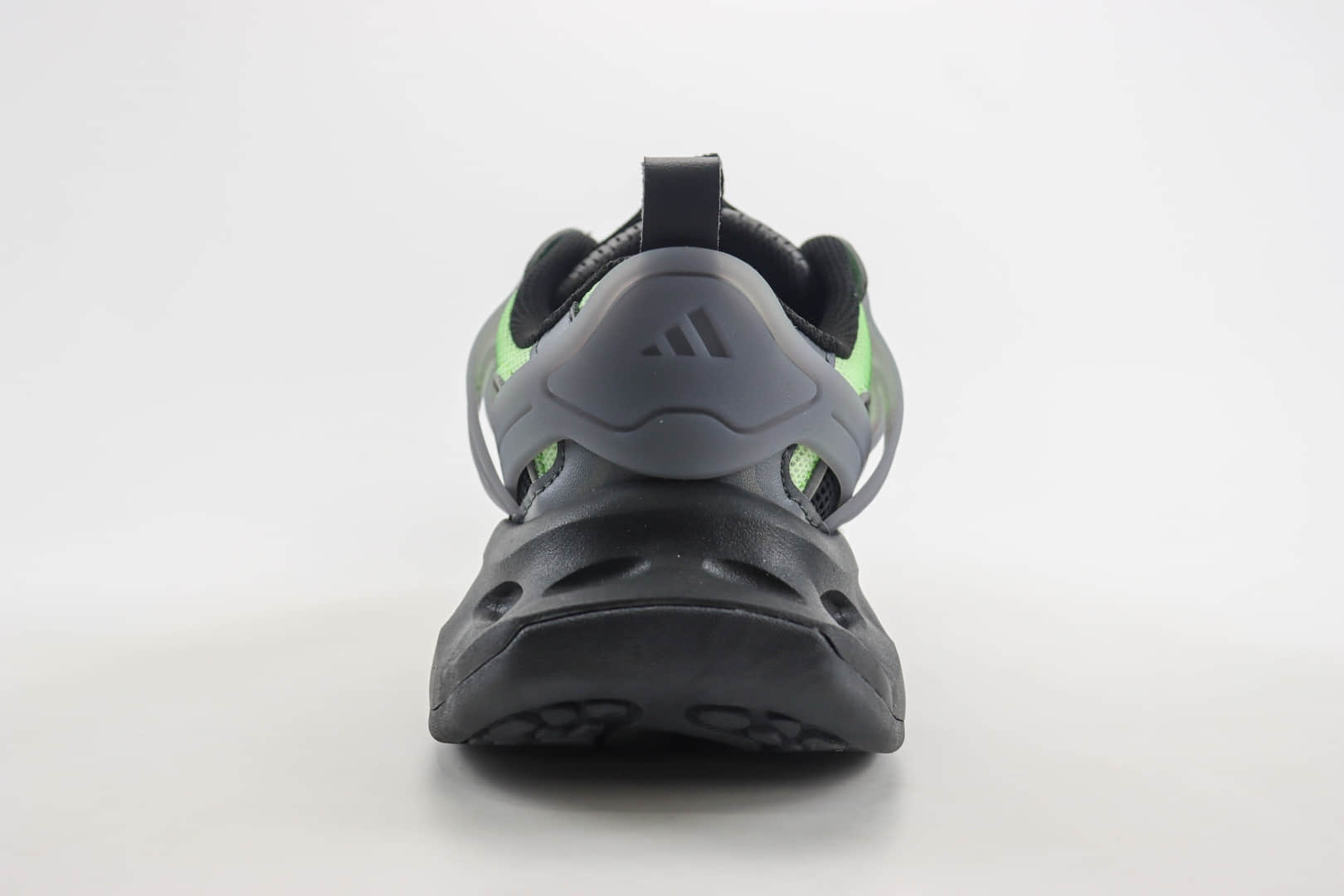 阿迪达斯adidas Vento XLG Runner Deluxe纯原版本灰黑绿科技感跑鞋 莆田阿迪达斯货源 货号：JP5764