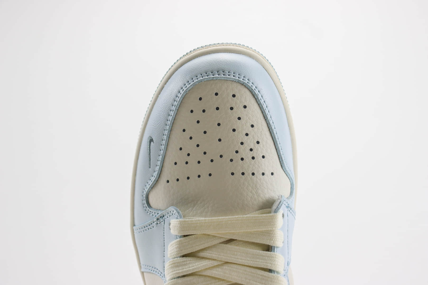 乔丹Air Jordan 1 Retro Low x Armani低帮AJ1白蓝色板鞋 莆田AJ系列代理 货号：WG8850-012