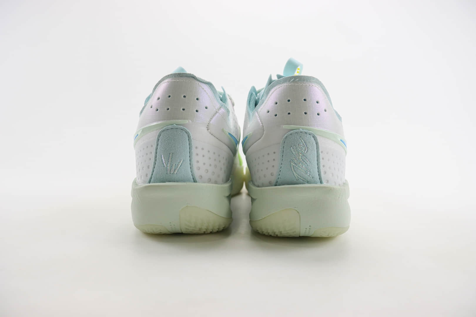 耐克Nike G.T. Cut 3 EP纯原版本白蓝粉绿GT3实战篮球鞋 莆田耐克货源 货号：HF5445-141