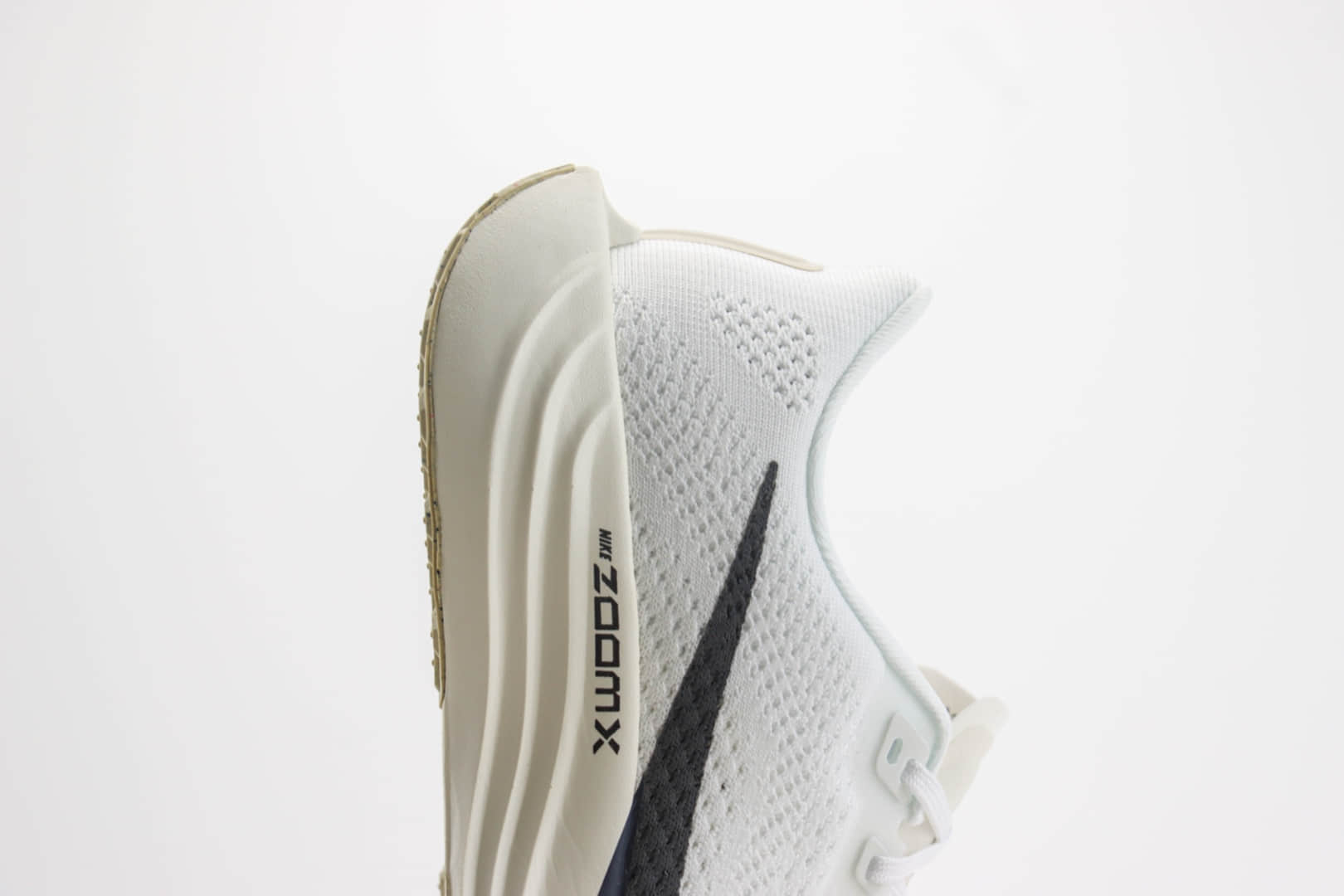 耐克Nike Air Zoom Pegasus Plus纯原版本飞马白黑运动跑鞋 莆田耐克代理 货号：FQ7262-100