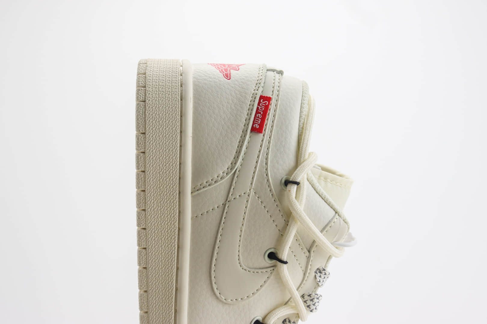 乔丹Air Jordan 1 Low纯原版本低帮AJ1米白色板鞋 莆田AJ货源 货号：SJ9950-017