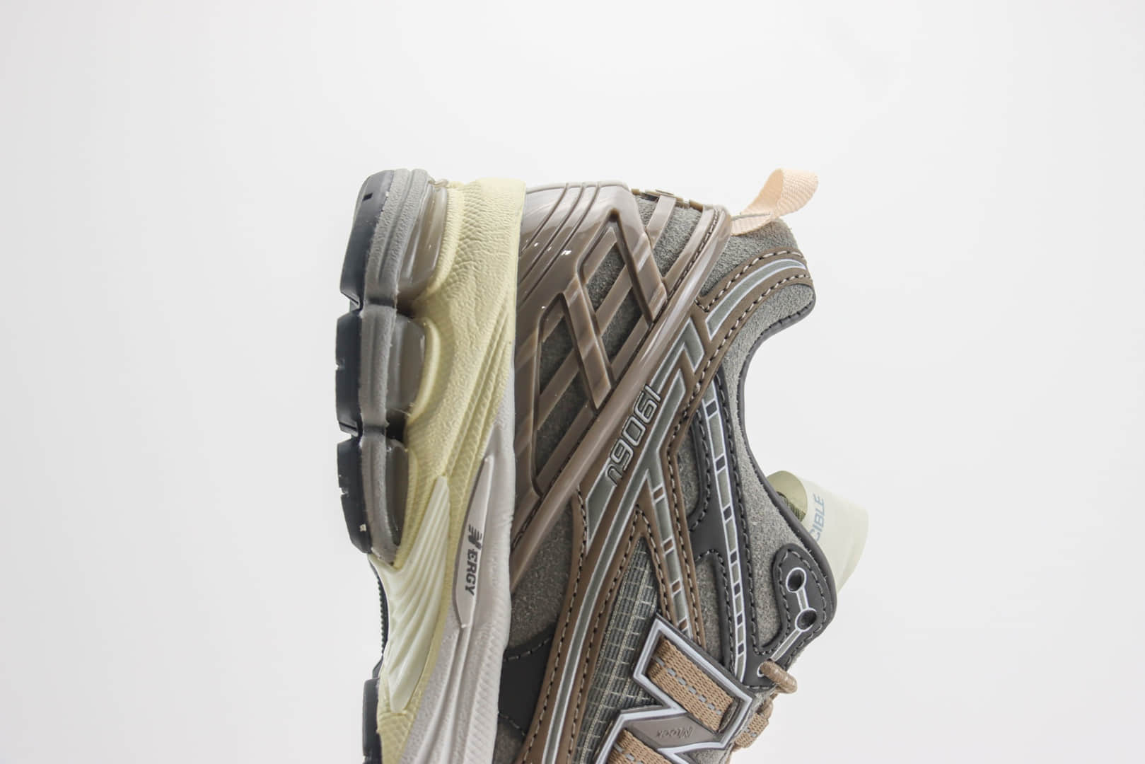 新百伦New Balance NB1906纯原版本NB系列复古慢跑鞋 复刻新百伦慢跑鞋 货号：M1906NIH