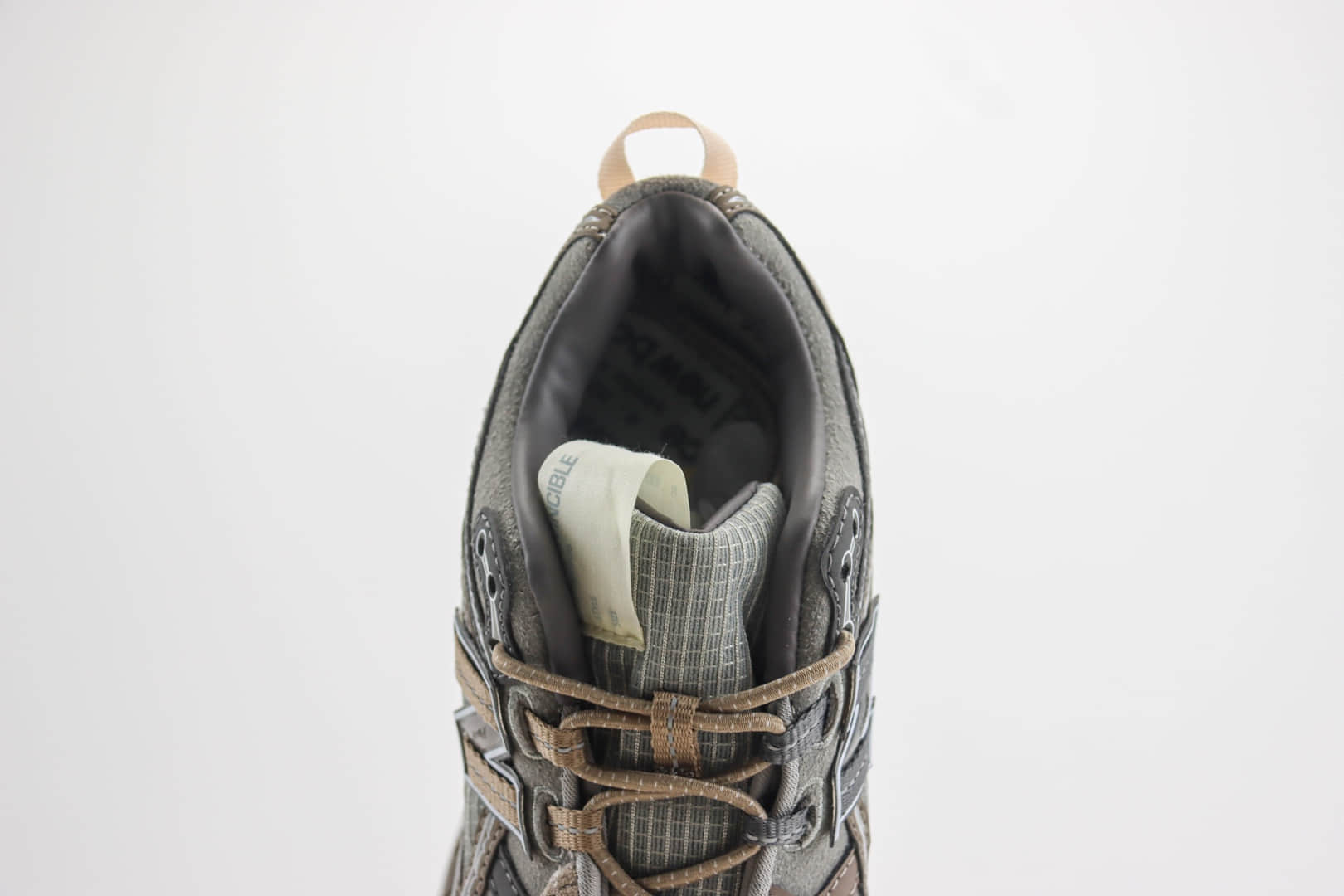 新百伦New Balance NB1906纯原版本NB系列复古慢跑鞋 复刻新百伦慢跑鞋 货号：M1906NIH