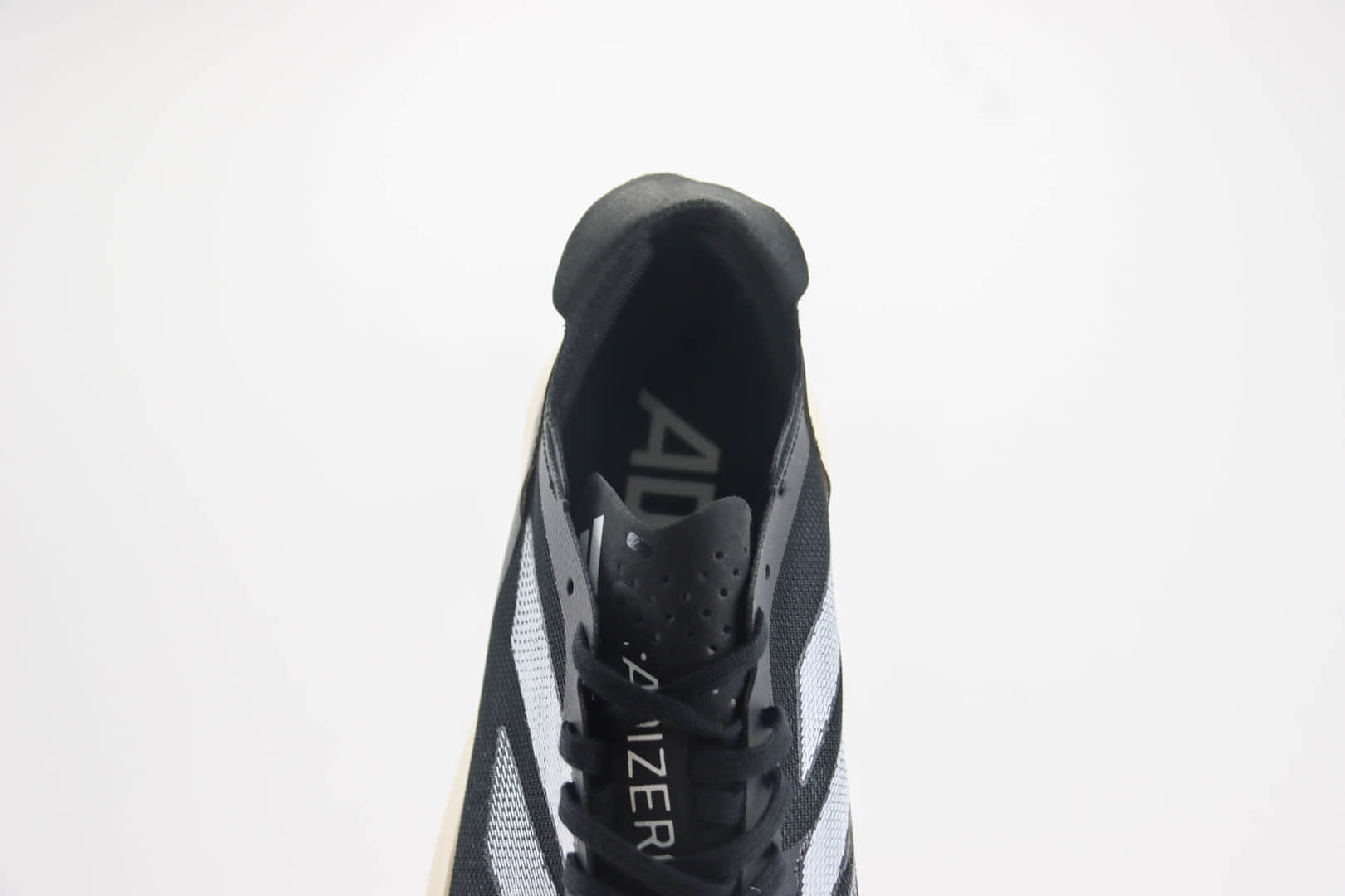 阿迪达斯adidas Adizero Adios Pro 3纯原版本黑色减震增高厚底跑鞋 莆田阿迪达斯货源 货号：ID3701