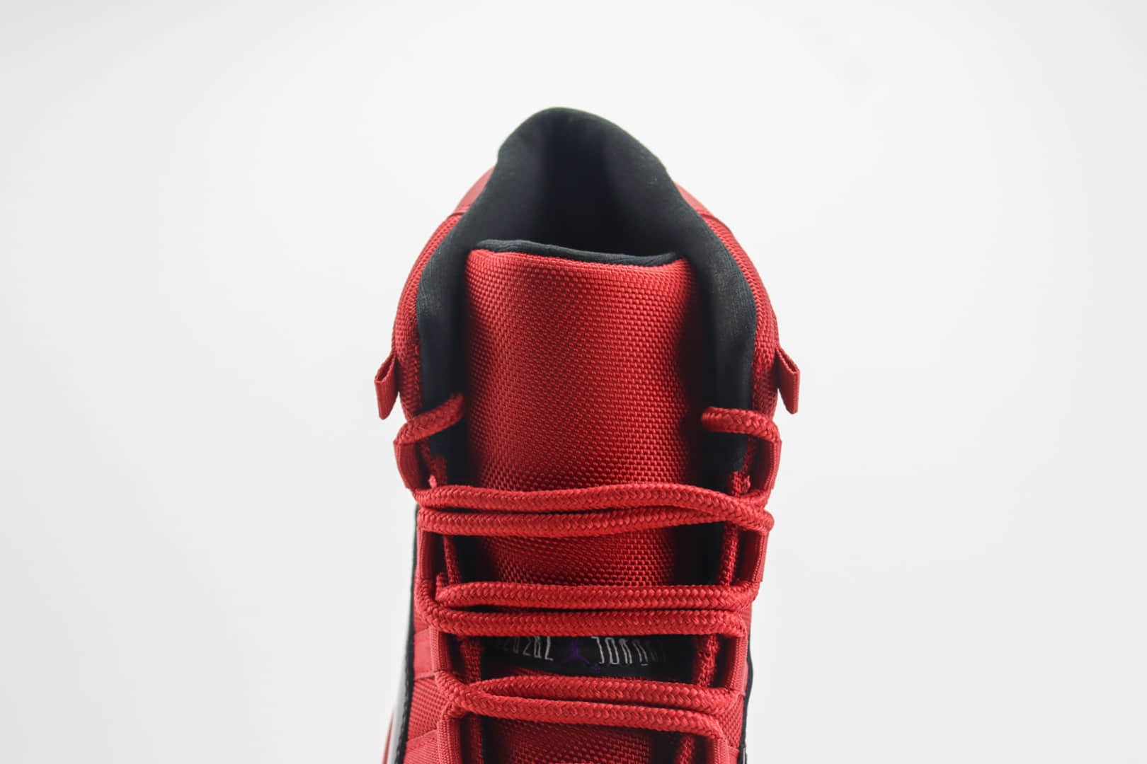 乔丹Air Jordan AJ11 Retro纯原版本高帮AJ11复刻黑红篮球鞋 莆田AJ球鞋 货号:CT8012-600 乔丹Air Jordan AJ11 Retro纯原版本高帮AJ11复刻黑红篮球鞋 莆田AJ球鞋 货号:CT8012-600