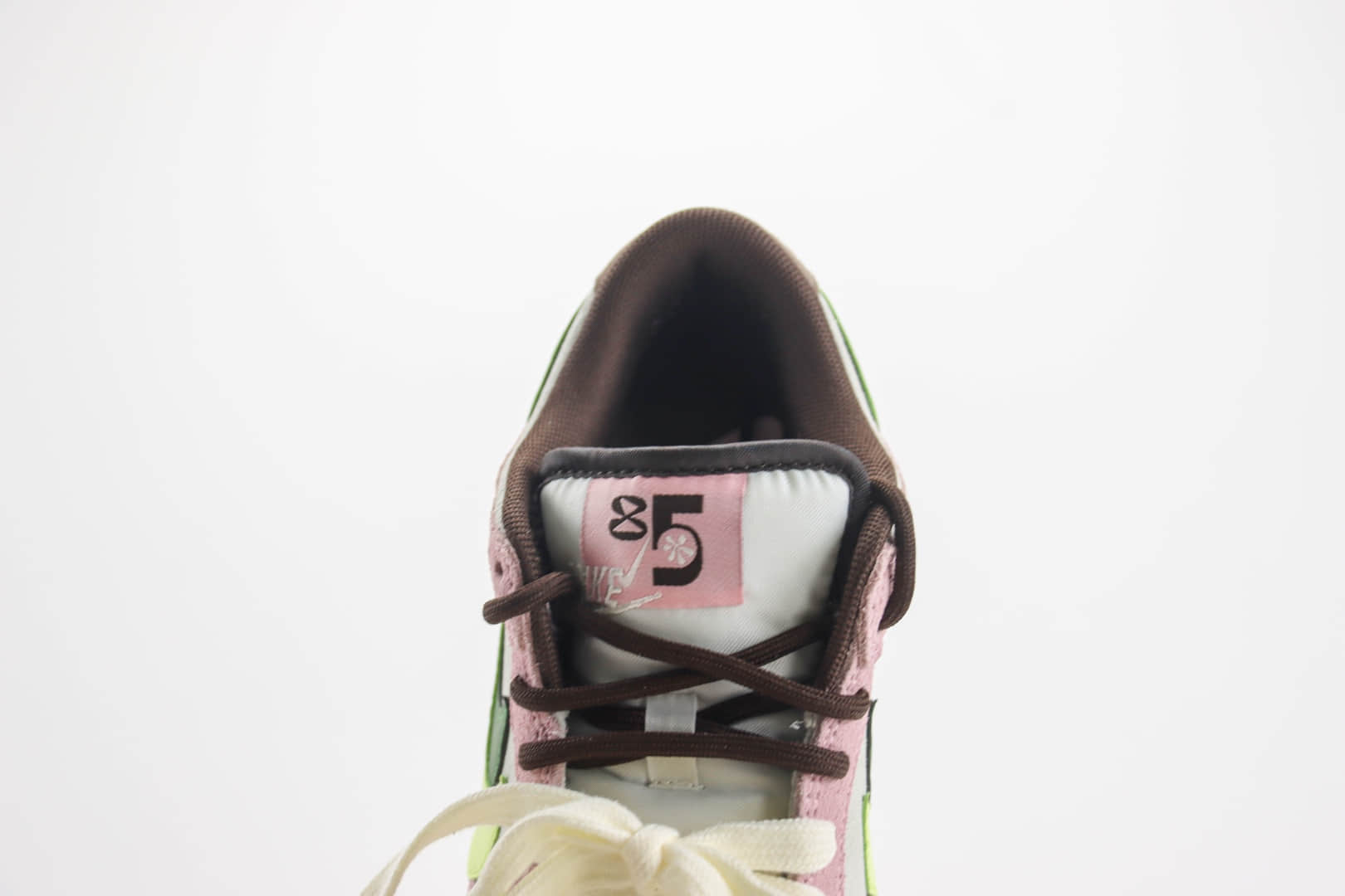 耐克Nike SB Dunk Low纯原版本低帮SB Dunk蛇年限定粉蛇滑板板鞋 莆田耐克货源 货号：HV1799-161