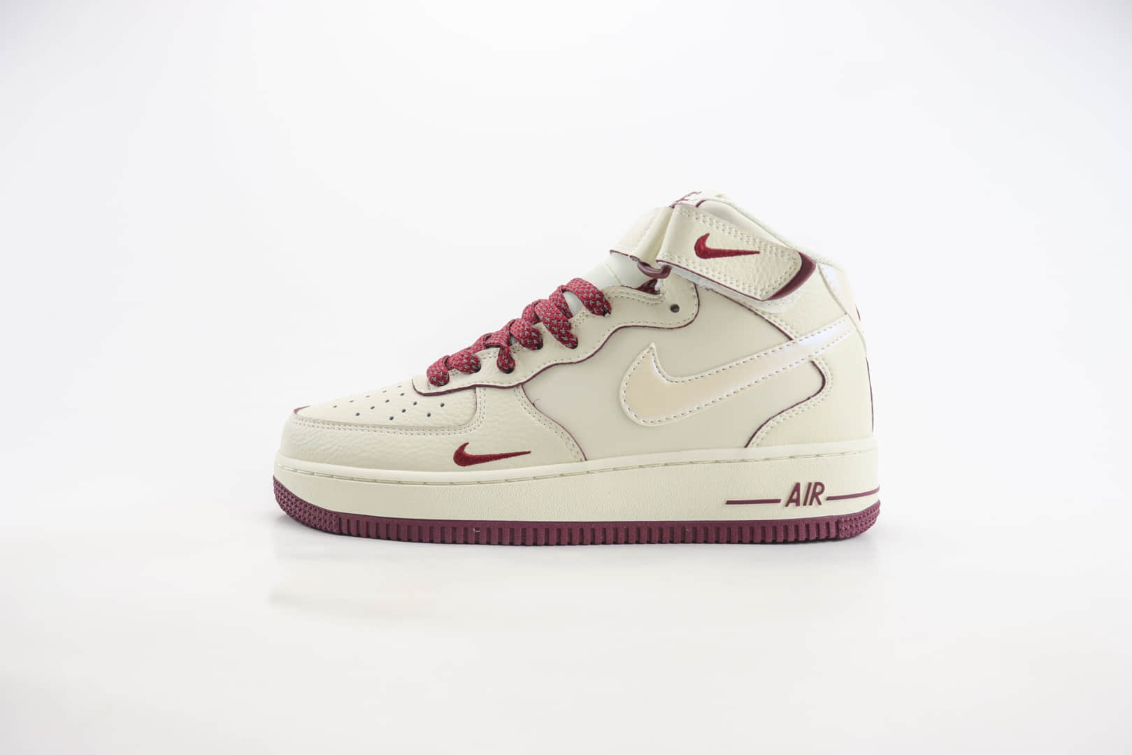 耐克Nike Air Force 1 Mid纯原版本空军一号AF1酒红珠光勾中帮板鞋 莆田天花板AF1 货号：SG2356-803