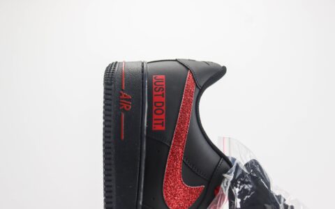 耐克Off-White X Nike Blazer Mid纯原版本中帮开拓者OW联名彩虹色板鞋 莆田耐克货源 货号：AA3832-002