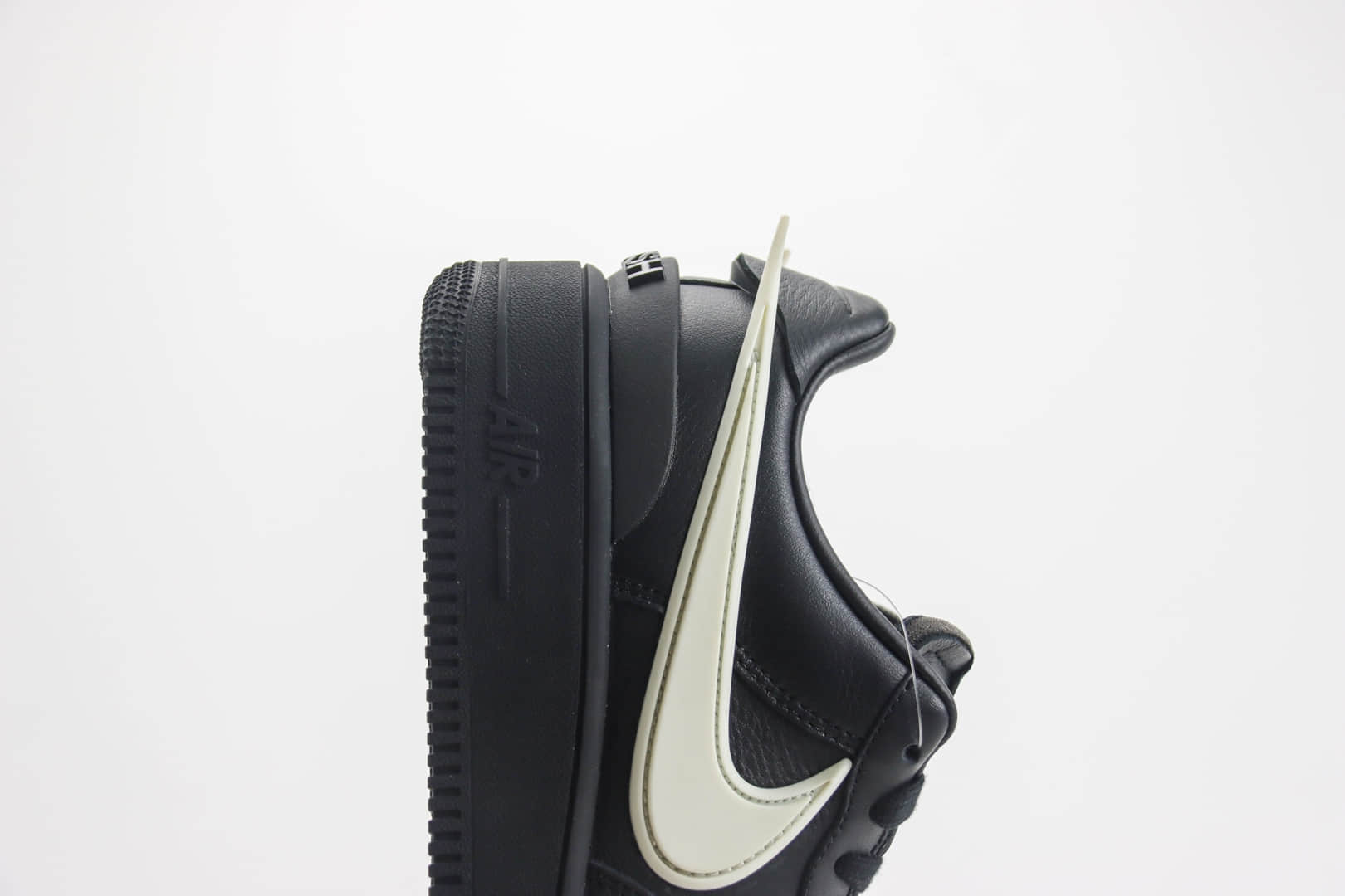 耐克AMBUSH x Nike Air Force 1 Low SP“Phantom”纯原版本空军一号AF1联名AMBUSH黑白大勾休闲运动板鞋 莆田复刻鞋货源 货号:DV3464-001