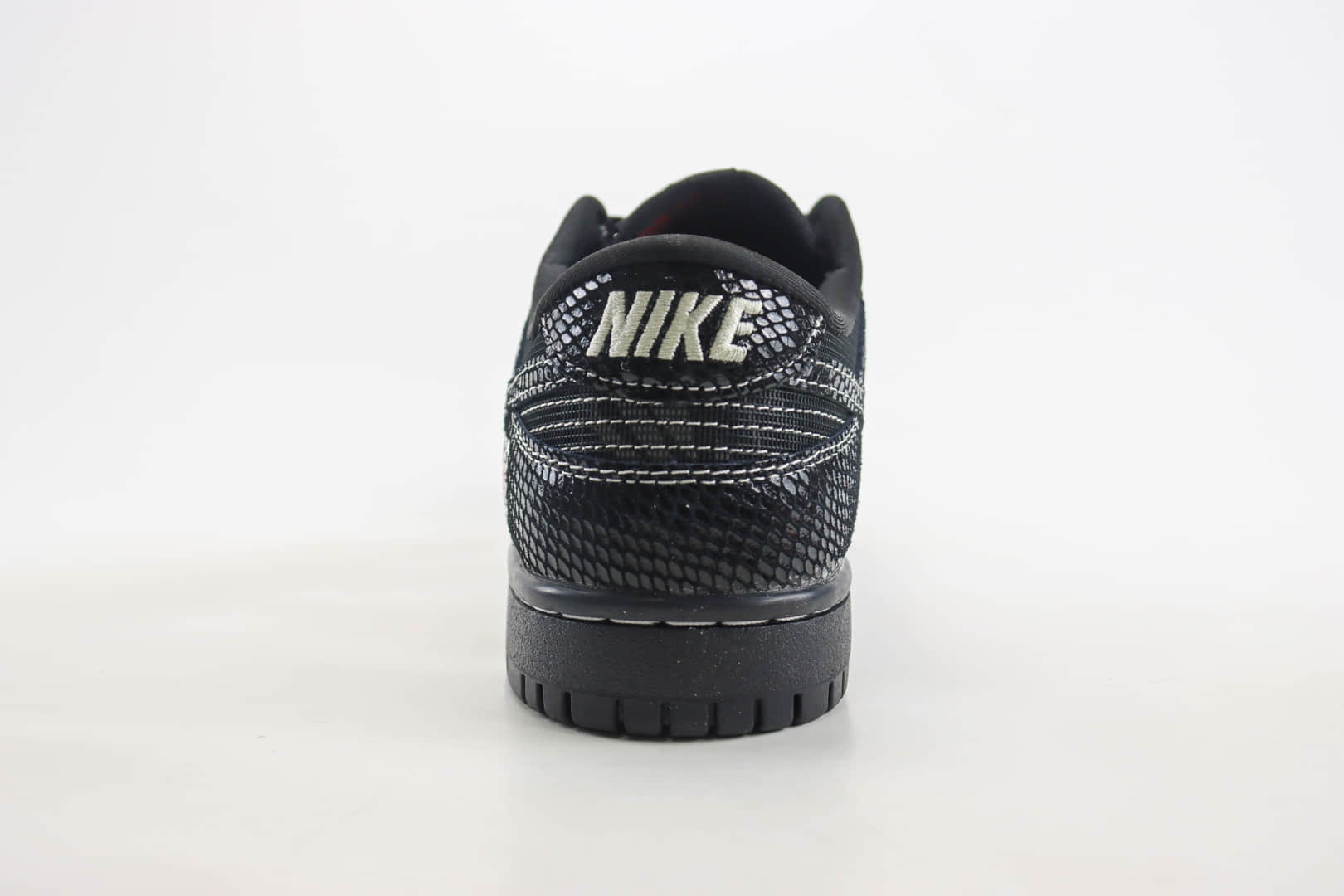 耐克Nike Dunk Low纯原版本低帮Dunk蛇年限定黑蛇休闲运动板鞋 莆田天花板Dunk 货号:CH8311-233