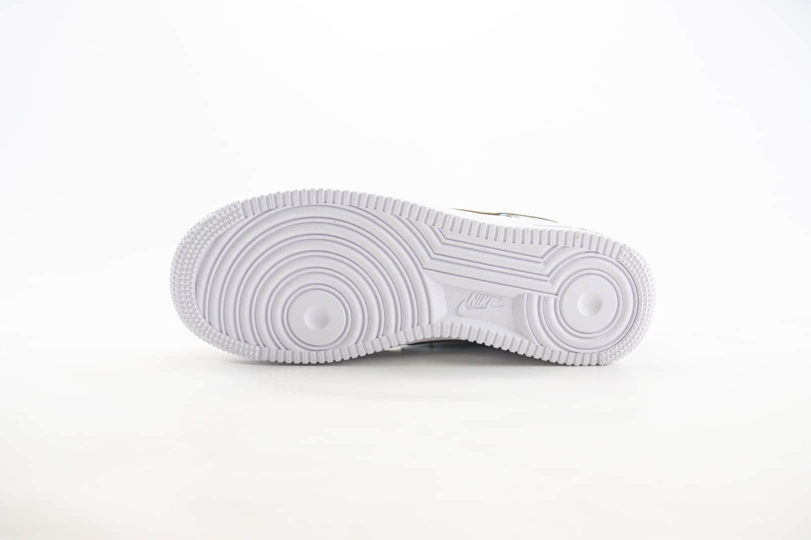 耐克Nike Air Force 1 Low纯原版本空军一号AF1白灰棕渐变低帮板鞋 莆田空军一号货源 货号：FN0366-103