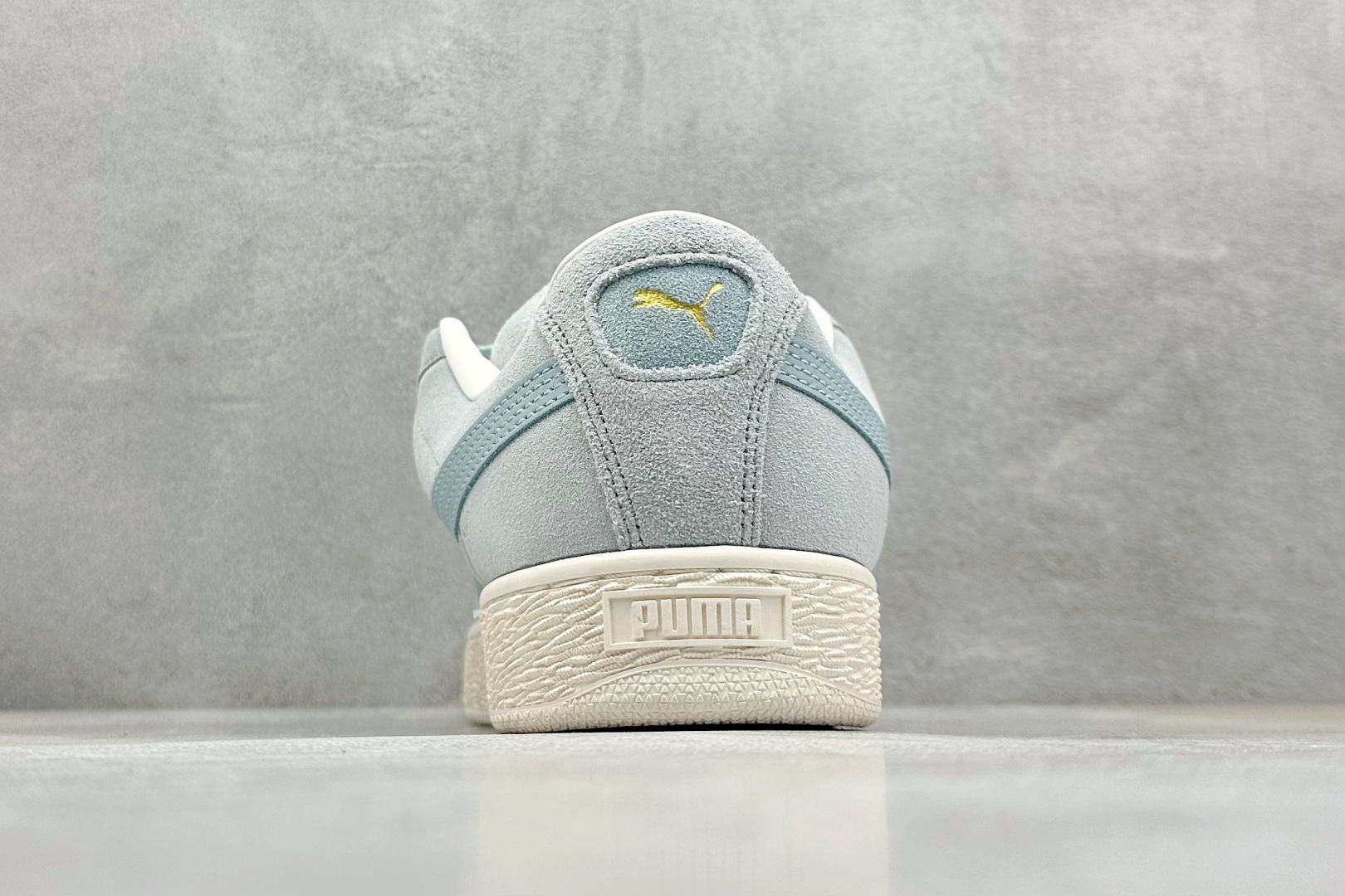 彪马Puma Suede XL纯原版本浅蓝色金标防滑低帮板鞋 莆田复刻鞋货源 货号:395205-10