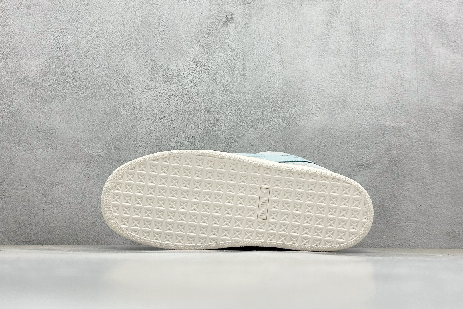 彪马Puma Suede XL纯原版本浅蓝色金标防滑低帮板鞋 莆田复刻鞋货源 货号:395205-10