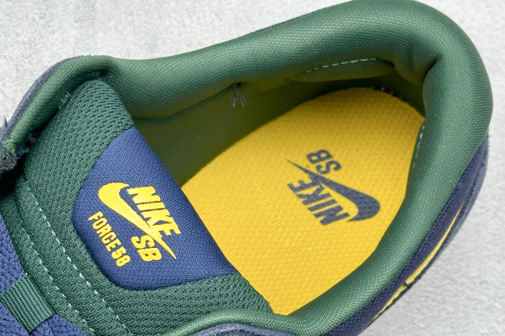 耐克Nike SB Force 58纯原版本蓝绿橙硫化板鞋 莆田耐克工厂 货号：DV5476-402