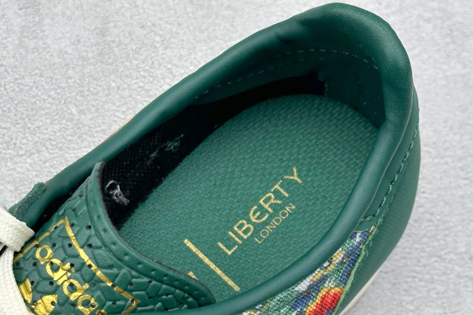 阿迪达斯adidas Original SL72 OG纯原版本深绿花卉德训复古板鞋 莆田复刻鞋货源 货号:JH7226