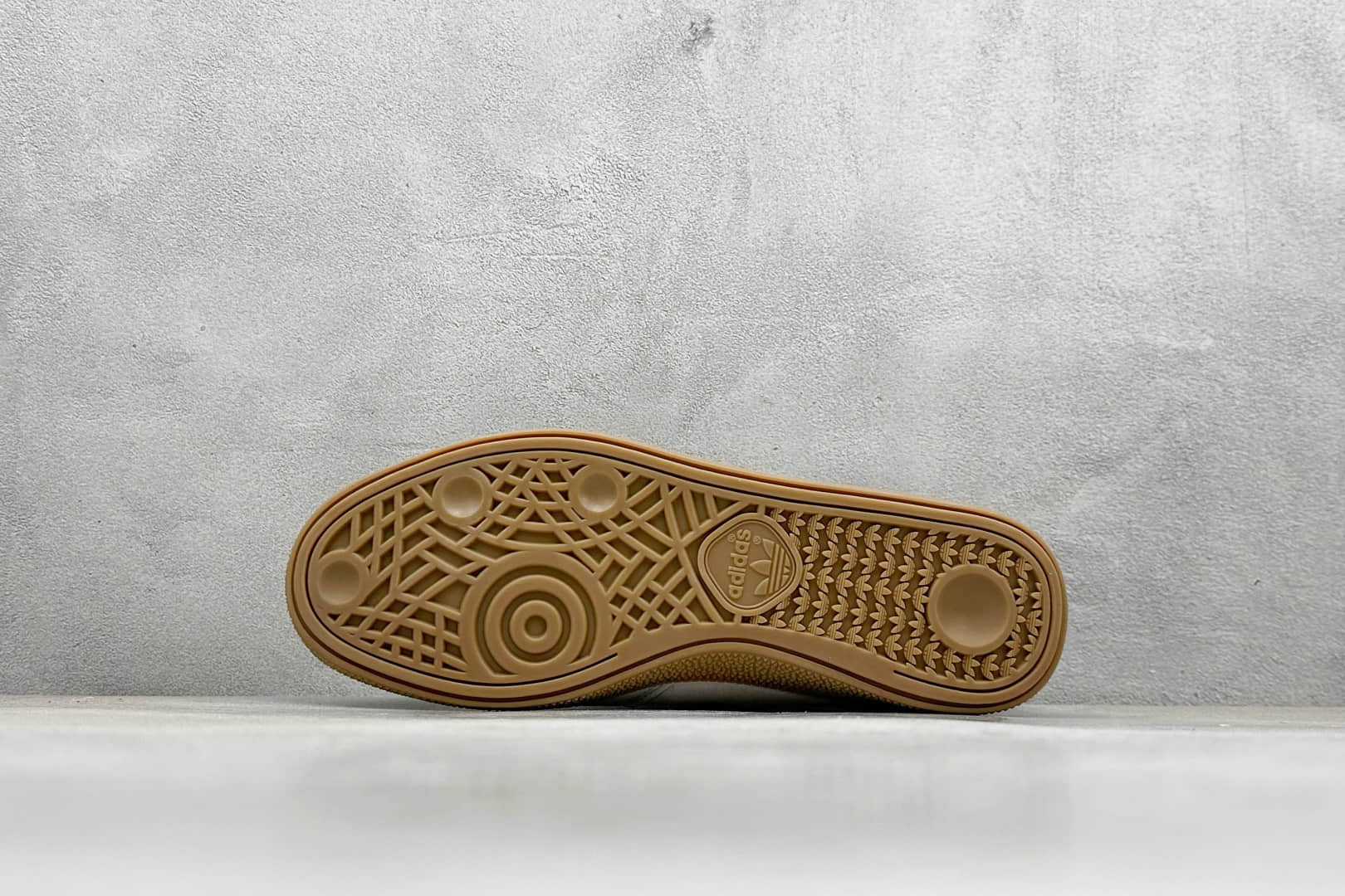 阿迪达斯adidas Handball Spezial ST纯原版本手球系列黑灰生胶复古板鞋 莆田复刻鞋代理 货号：JI2608