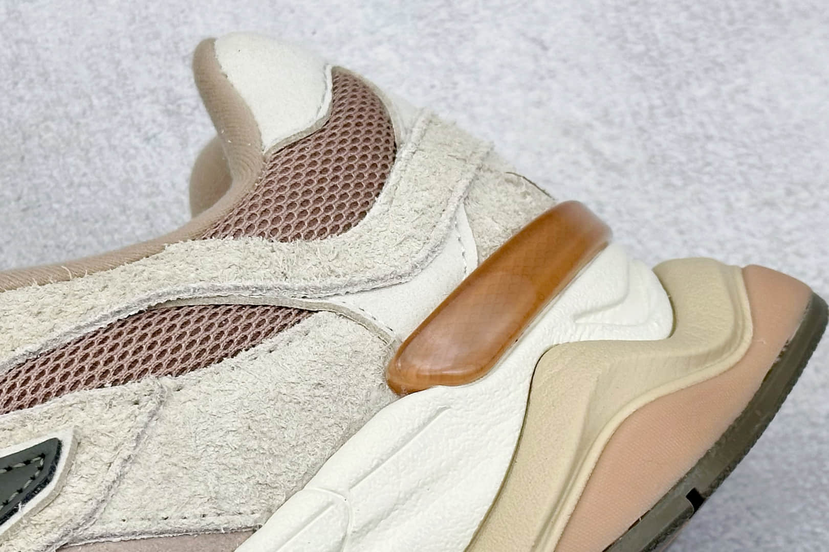 新百伦New Balance 9060纯原版本NB9060棕橘色复古慢跑鞋 莆田新百伦货源 货号:U9060CWF