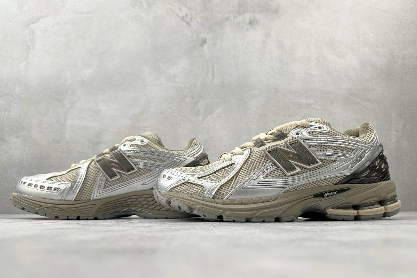 新百伦New Balance 1906纯原版本NB1906棕褐色复古跑鞋 莆田新百伦货源 货号:U1906RCP