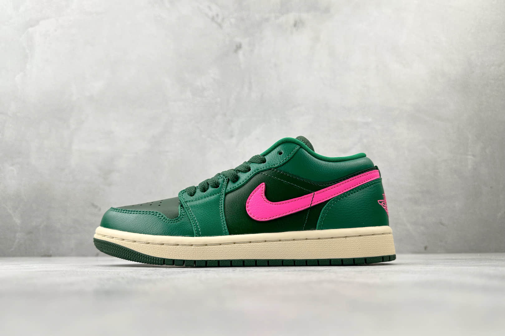 乔丹Air Jordan 1 Low纯原版本低帮AJ1“西瓜”绿粉色篮球鞋 莆田AJ货源 货号:DC0774-300